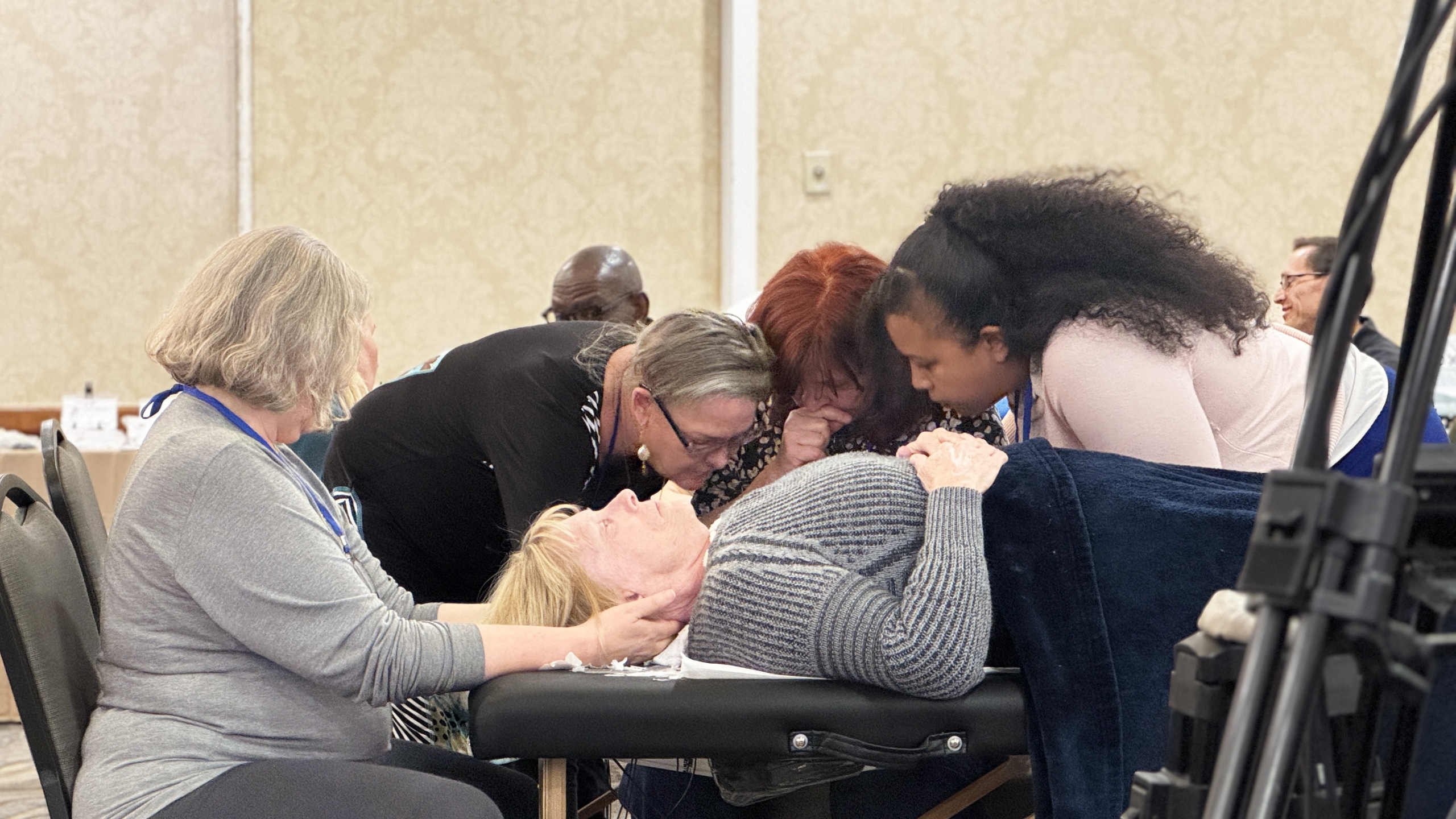 Practitioners collaborating during FSM Core cervical practicum